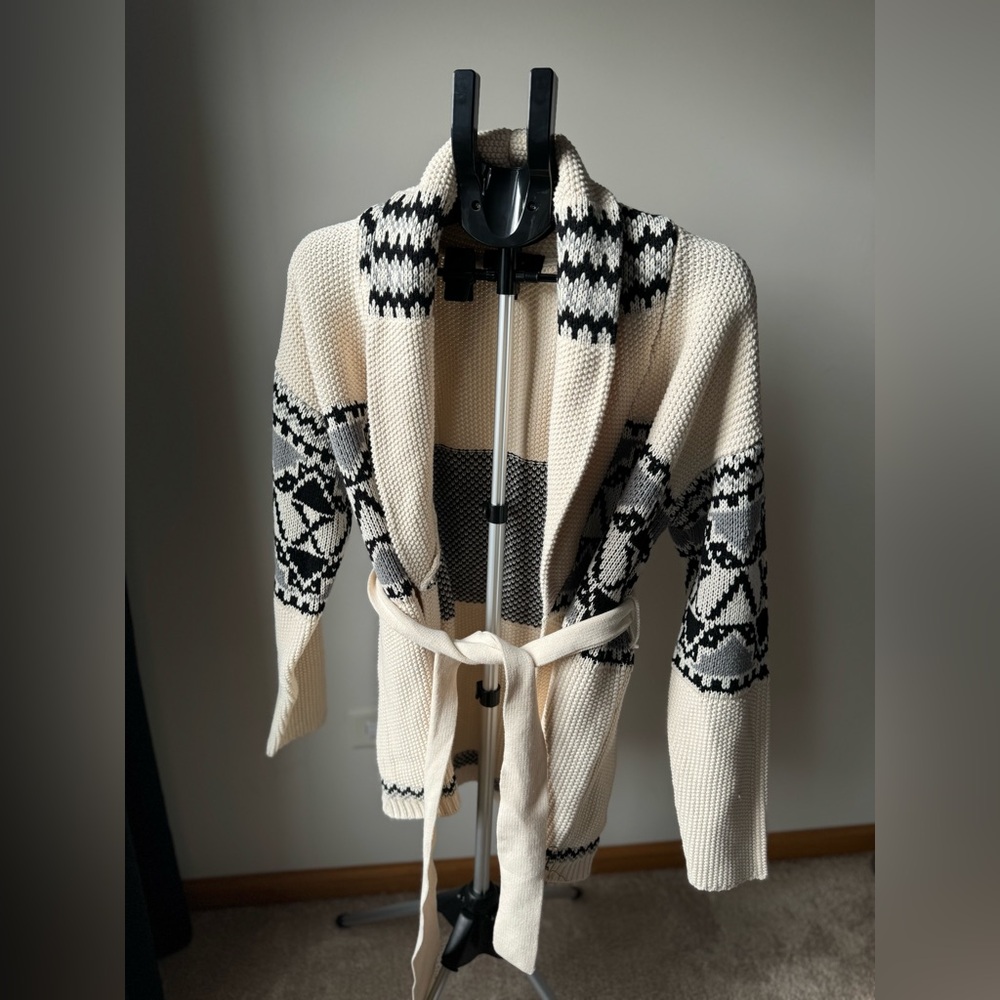 Forever 21 Plus sweater